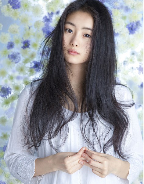 忽那汐里 Kutsuna Shiori