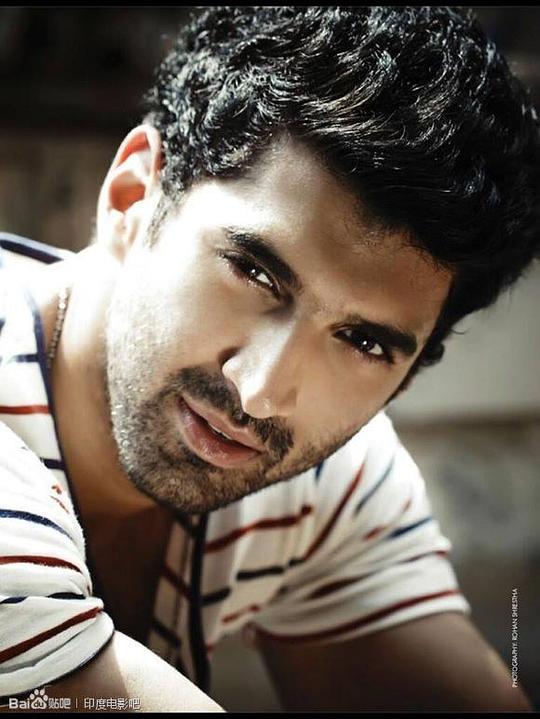 阿迪亚·罗伊·卡普尔 Aditya Roy Kapoor