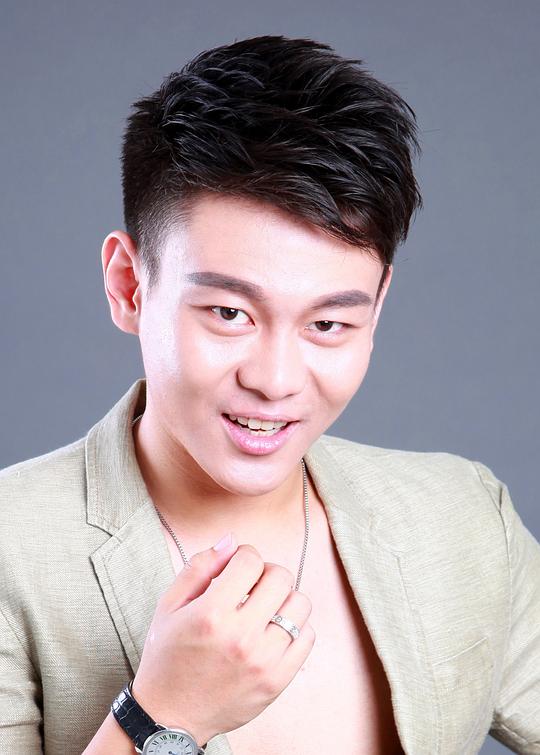 周圣博 Shengbo Zhou