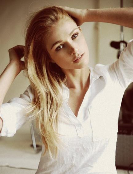 阿莉莎·茱莉亚·史密斯 Alyssa Julya Smith