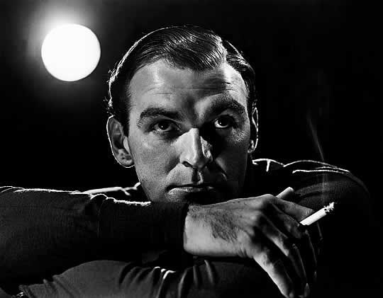 斯坦利·贝克 Stanley Baker