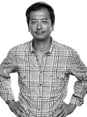 浦田秀穂 Hideho Urata