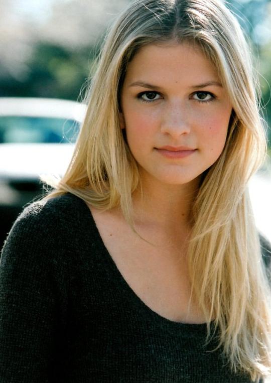 乔丹-克莱尔·格林 Jordan-Claire Green