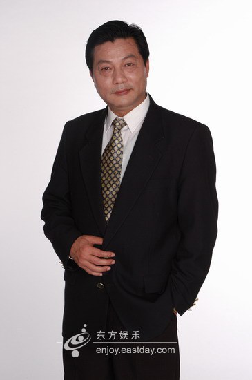 周益伦 Yilun Zhou