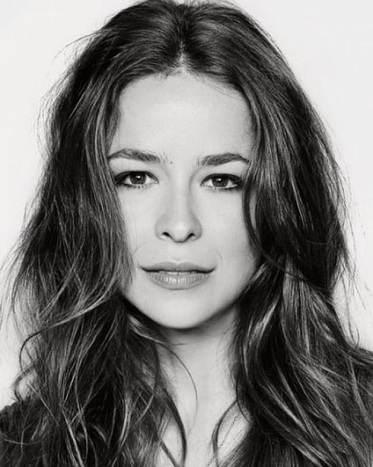 希维亚·艾巴斯卡 Silvia Abascal