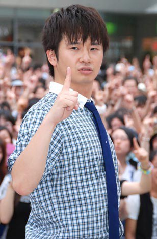 若林正恭 Masayasu Wakabayashi