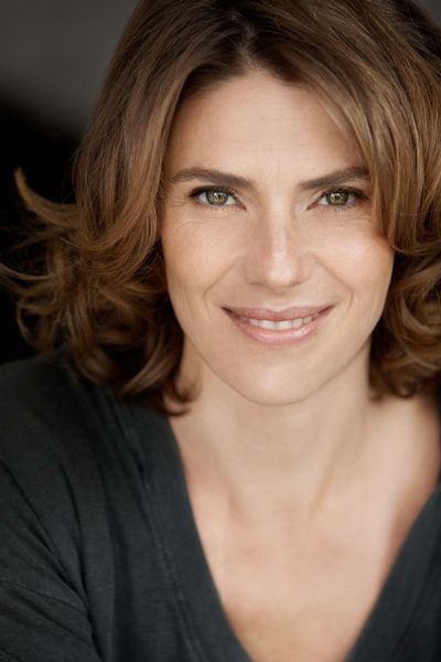 伊莲娜·弗洛伦特 Hélène Florent
