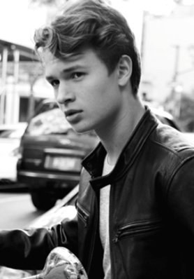 安塞尔·艾尔高特 Ansel Elgort