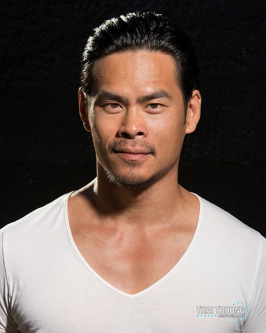 泰-霍·乐 Thai-Hoa Le