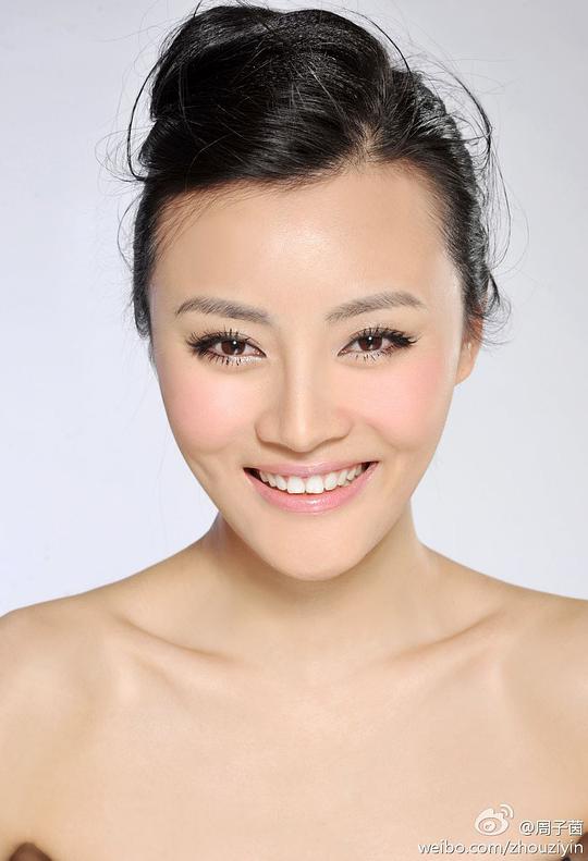 周子茵 Ziyin Zhou