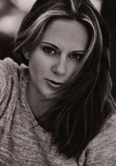 斯蒂芬妮·奎伊 Stephanie Quay