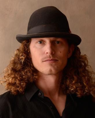 罗根·米勒 Logan Miller