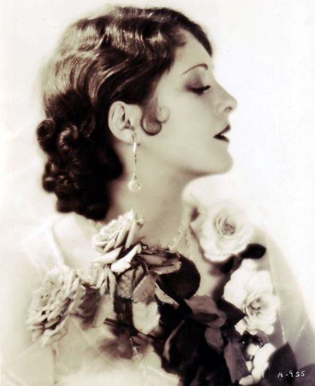 比莉·多夫 Billie Dove