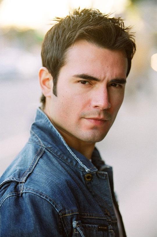 勒内·阿尔瓦拉多 René Alvarado