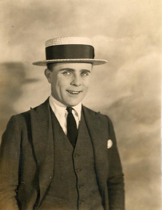 鲍比·弗农 Bobby Vernon