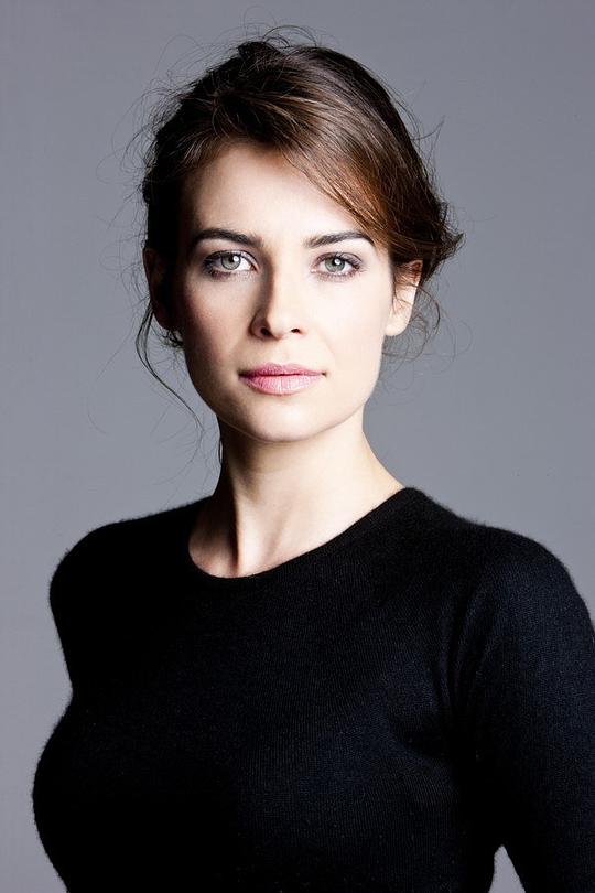 卡米拉·阿维森 Camilla Arfwedson