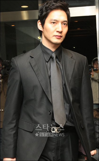 刘泰雄 Tae-Woong Yoo