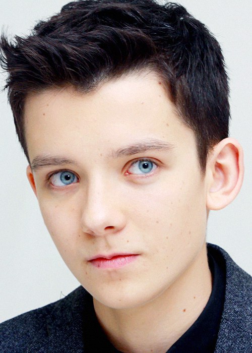 阿萨·巴特菲尔德 Asa Butterfield
