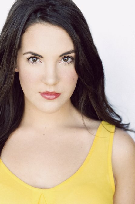 莱利·雷·贝克 Riley Rae Baker