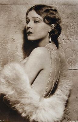 维尔玛·班基 Vilma Bánky