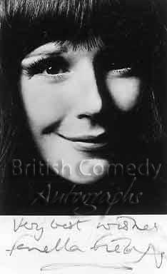 费内拉·菲尔丁 Fenella Fielding