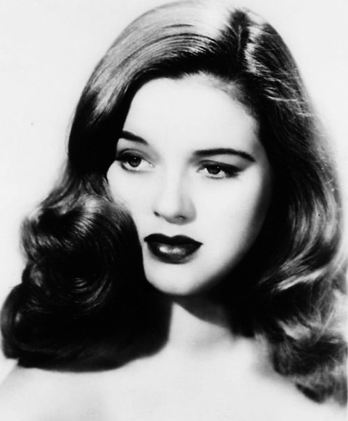 黛安娜·多丝 Diana Dors