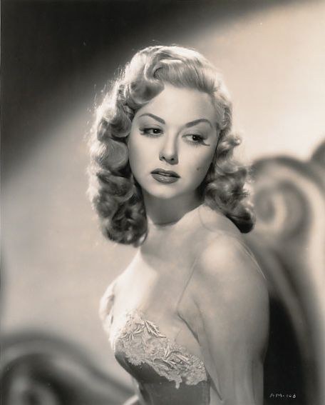 阿黛尔·玛拉 Adele Mara