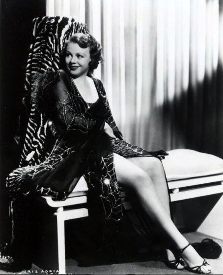 艾丽斯·艾德里安 Iris Adrian