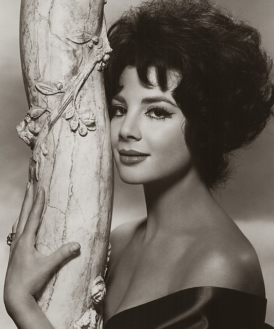 齐娃·罗丹 Ziva Rodann