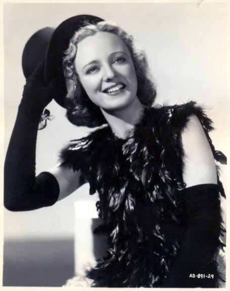 希拉·布罗姆利 Sheila Bromley