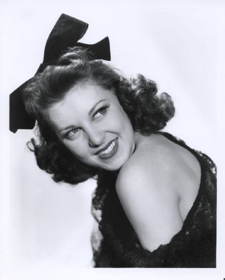 费伊·麦肯齐 Fay McKenzie