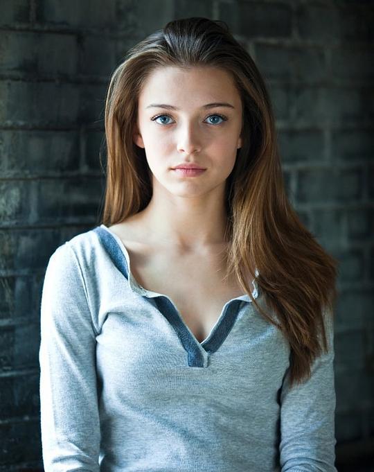 阿丽亚娜·莱因哈特 Ariane Rinehart
