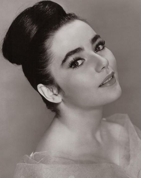 布里吉德·巴兹伦 Brigid Bazlen