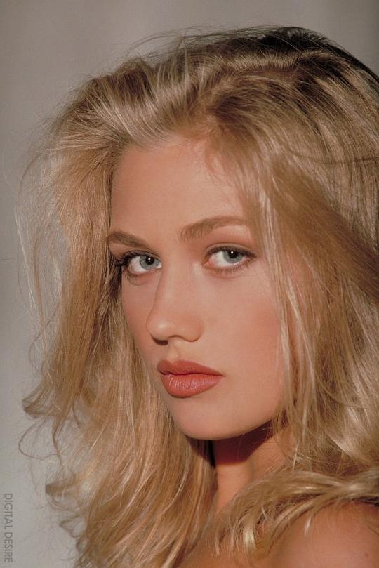 杰奎琳·洛弗尔 Jacqueline Lovell