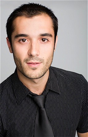 弗兰克·J·阿尔瓦雷斯 Frankie J. Alvarez