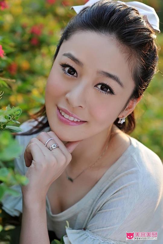 李羿瑄 Yixuan Li