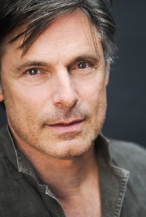 尼古拉斯·格斯特 Nicholas Guest