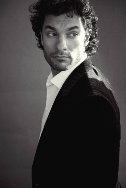 达尔文·肖 Darwin Shaw