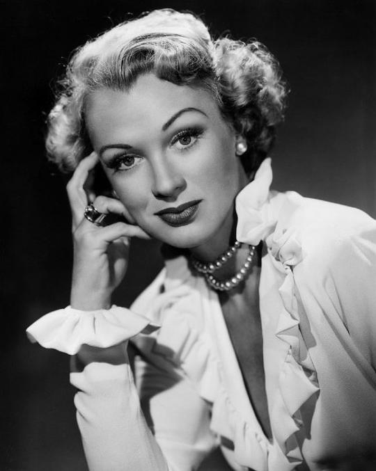 伊芙·阿登 Eve Arden