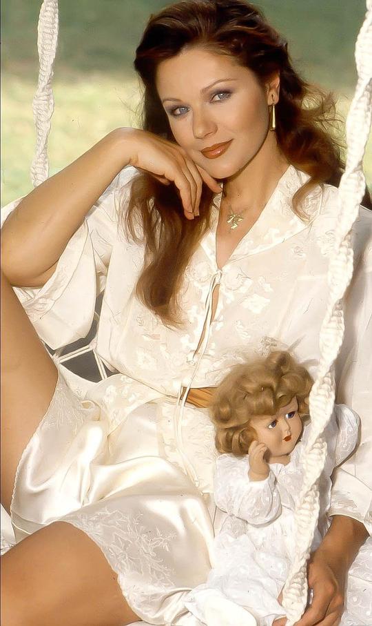 艾格斯蒂娜·贝利 Agostina Belli