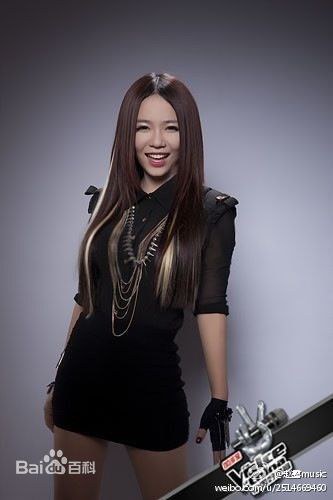 赵露 Lu Zhao