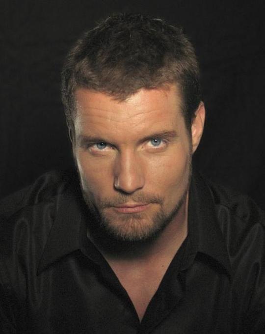 达米安·普克勒 Damien Puckler