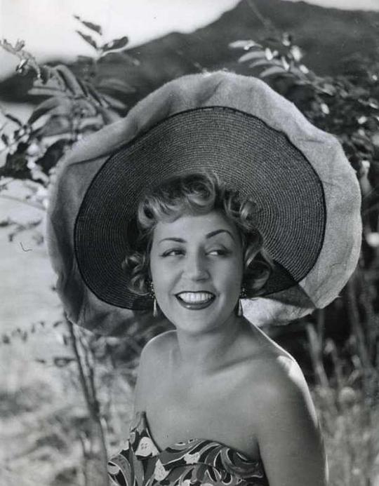 苏希·德莱尔 Suzy Delair