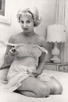 戴安娜·达林 Diana Darrin