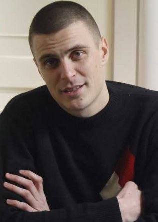 乌克·科斯蒂奇 Vuk Kostić