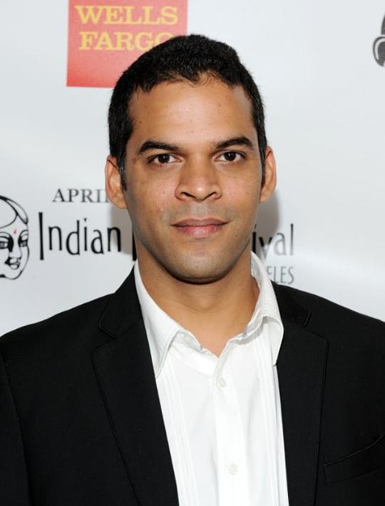 维卡拉马迪亚·莫特文 Vikramaditya Motwane