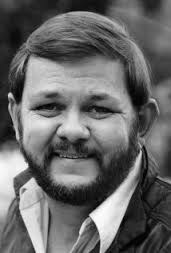 罗伊斯·D.阿普勒加特 Royce D. Applegate