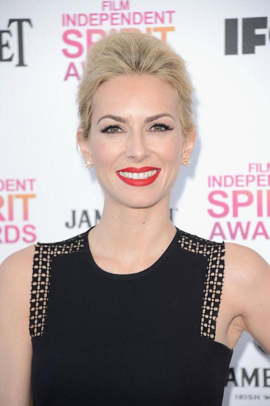 琪拉·米洛 Kira Miró