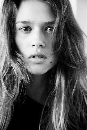 英迪娅·沃兹沃思 India Wadsworth