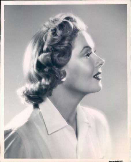 杰尼·米多斯 Jayne Meadows